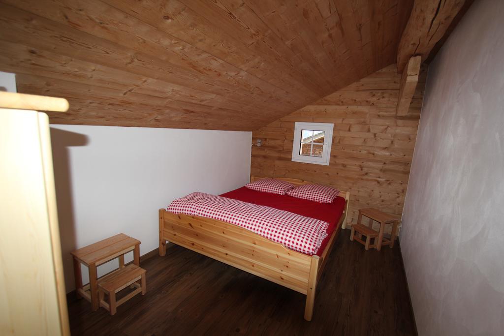 Chalet Daheim Reckingen エクステリア 写真