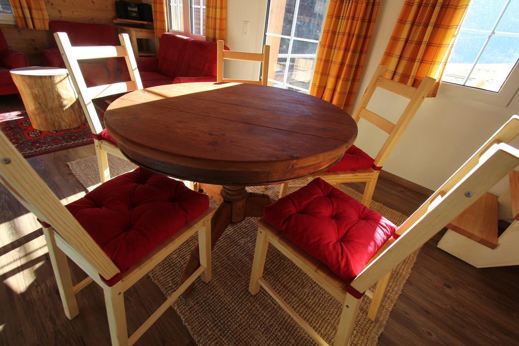 Chalet Daheim Reckingen エクステリア 写真